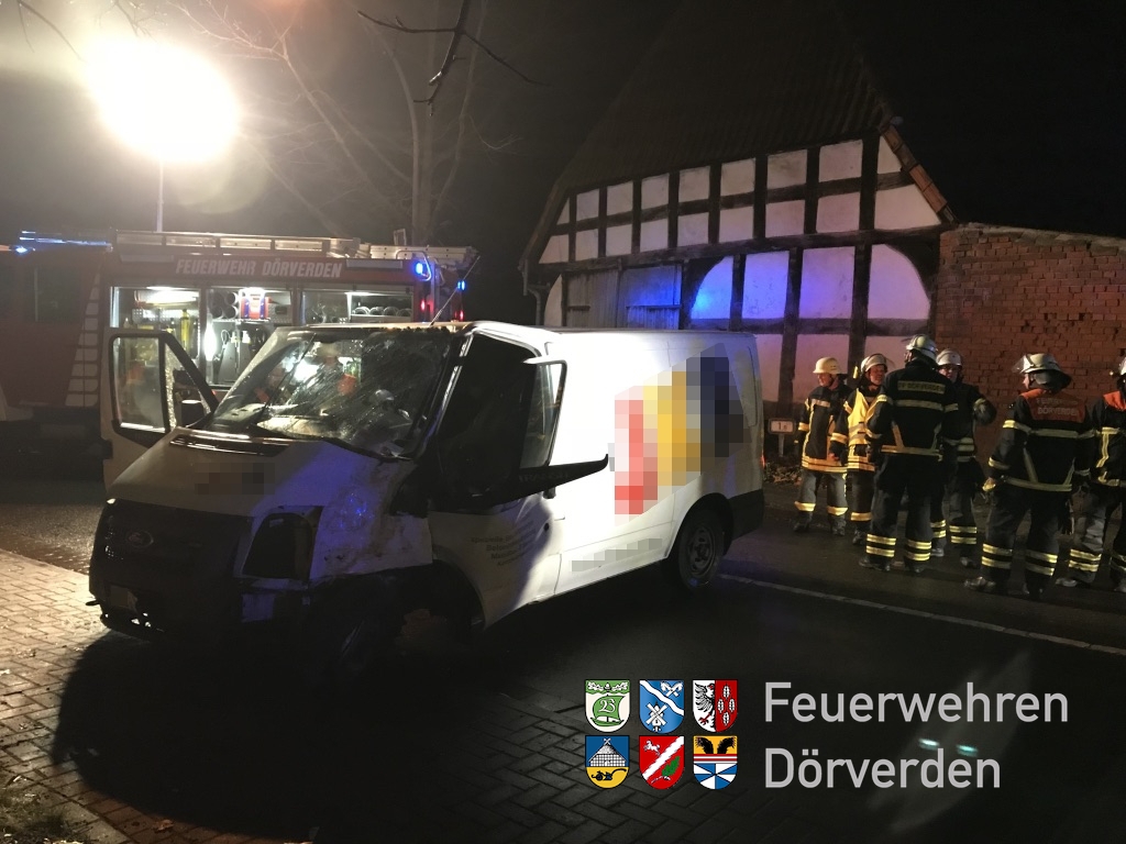 20171114_Verkehrsunfall02_bomhoff